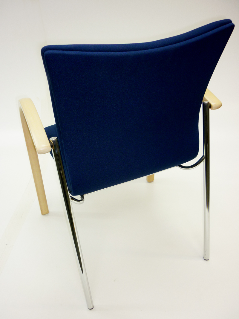 Blue Verco AXXA stacking meeting chair