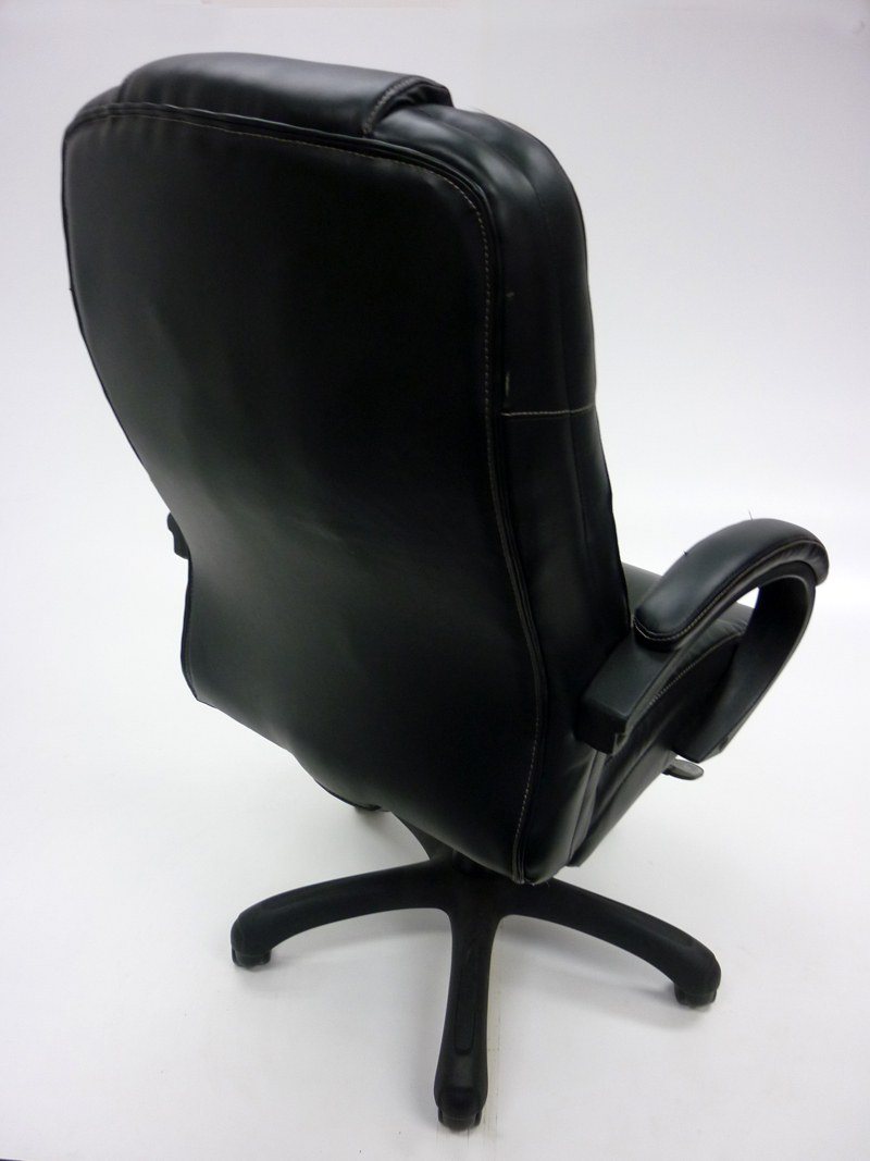 Black leather deluxe executive chair