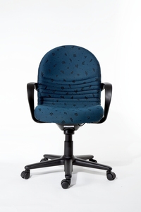 Steelcase Medium back managers chair