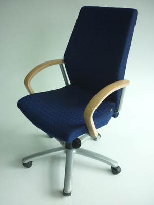 OCN1044 Verco chair