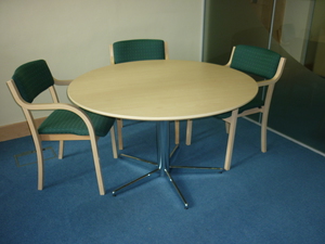1200mm diameter maple meeting table