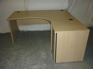Verco 1600x1200mm light oak radial desk with pedestal