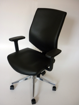 Sven black fauxleather G3 managerial task chair