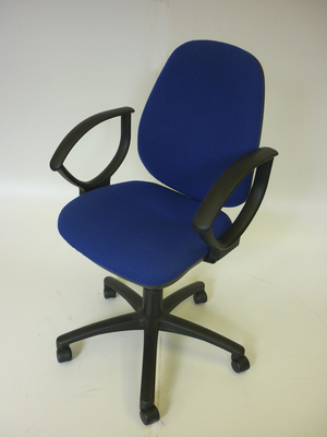 Medium back royal blue operator armchair