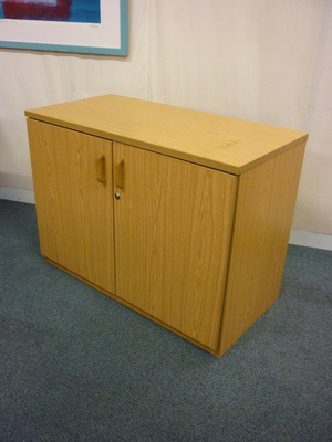 Komfort desk high 1000mm wide light oak cupboard