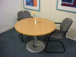 Circular meeting table