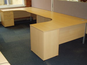1800mm Lilac desk mounted screens