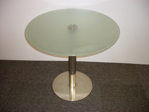 Glass 800mm diameter circular table