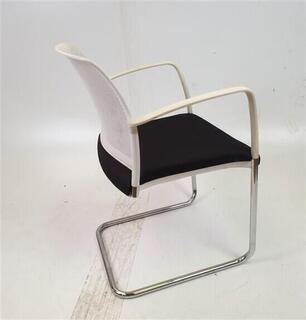 Boss Mars Cantilever Chair