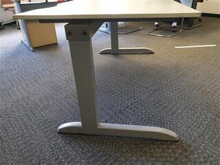 White Techo Desk Grey Legs