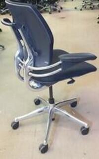 Humanscale Freedom mid-back task chair in blackchrome