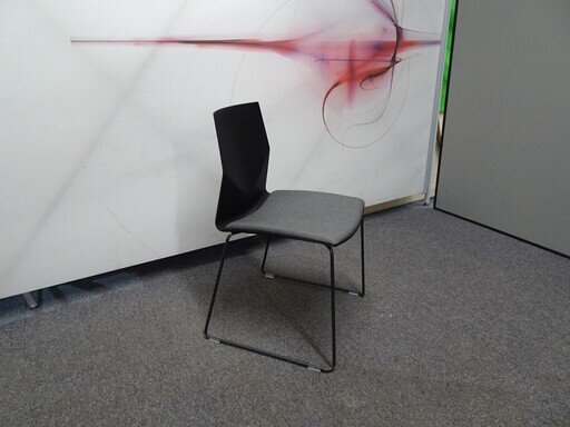 Strand  Hvass FourCast Line Design Chair