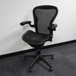 additional images for Herman Miller Aeron 3 Lever Height Adjustable Arms Graphite Size C