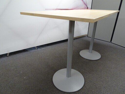 2000w mm Tall Breakout Table Maple Top