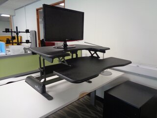 Varidesk Pro Plus 30 Sit Stand desk adapter
