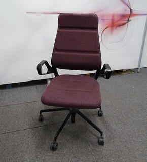 additional images for Konig + Neurath Auray Meeting Chair in Mauve