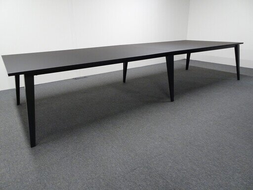 4000w mm Black Boardroom Table
