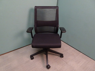 additional images for Steelcase Think Mesh Back Black Operator Chair