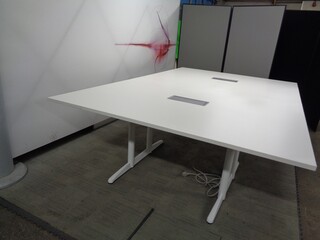 2800 x 1800mm White Boardroom Table 