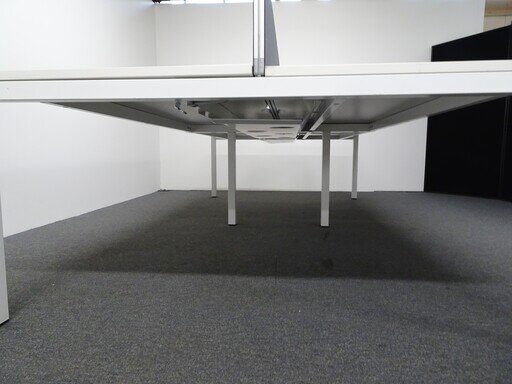 1600w mm Bench Desks with Grey Screens