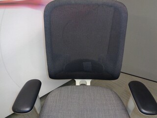 Orangebox Do Light Grey and Mesh Back Chair