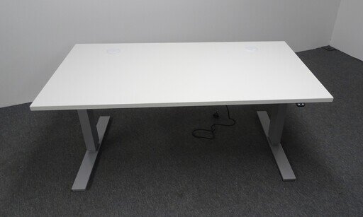 1500w mm Brand New KI Toggle Sit  Stand Desk