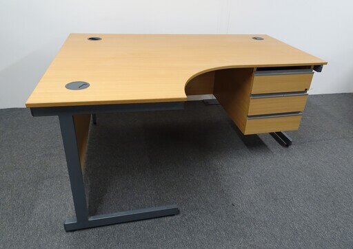 1600w mm Corner Desk in Beech