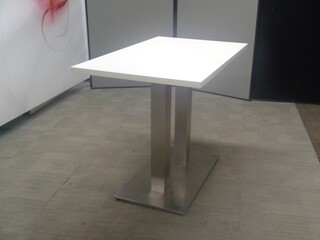 1000 x 600mm Rectangular Table with White Top