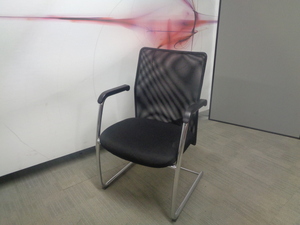 additional images for Black Meeting Chair with Mesh Back