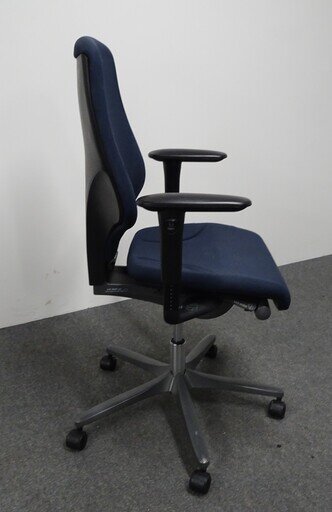 Giroflex G64 Blue Operator Chair
