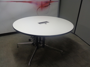 additional images for 1300dia mm Vitra White Circular Table 