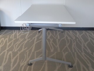 1600w mm Desk with Herman Miller Abak T leg Framework