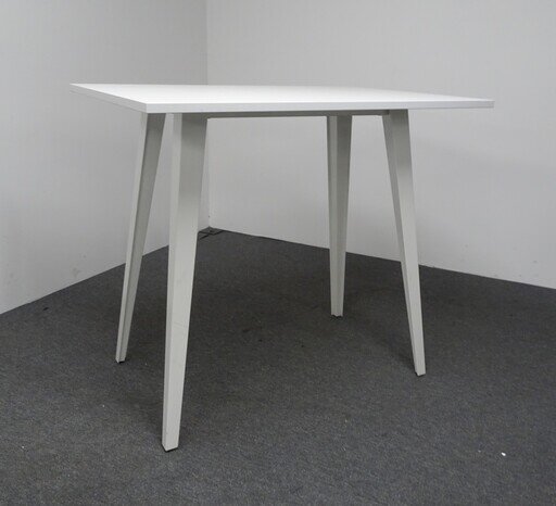 1200w mm White Poseur Table