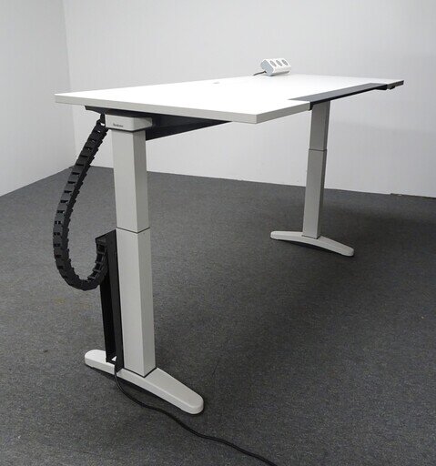 1600w mm Steelcase Ology Electric Desk