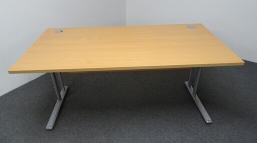 1600w mm Beech Freestanding Desk with Blue Screen