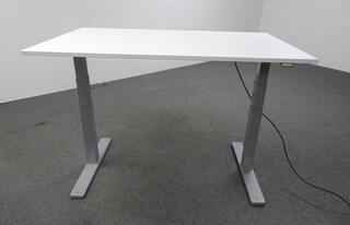 additional images for Kinnarps Electric Sit Stand Desk 1400w mm