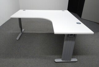 1600w mm White Corner Desk