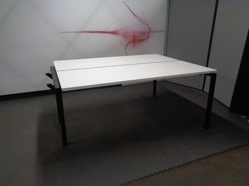 1600 x 600 mm Bench Desk System White Tops