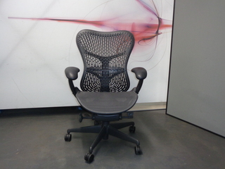 additional images for Herman Miller Mirra 2 Graphite