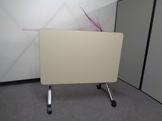 additional images for 1200w mm Verco Flip Top Table