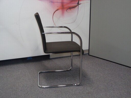 Brunner Fina Quilt Meeting Chair