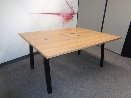 1600w mm Oak Meeting Table