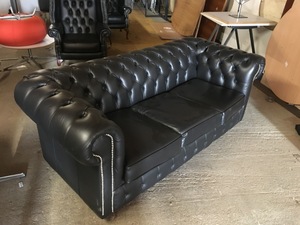 additional images for Black leather Chesterfield-style 3 seater sofa