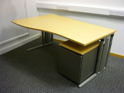 additional images for Steelcase 1600mm beech wave desks