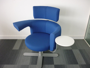 additional images for Kinnarps Drabert Hotspot breakout seating in blue