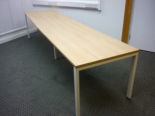 Bene 1600x800mm Aragon oak bench desks per user - 
