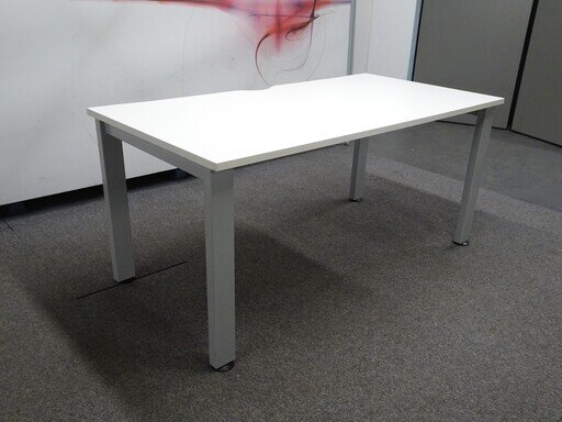 1600w mm Freestanding Desk with White Top