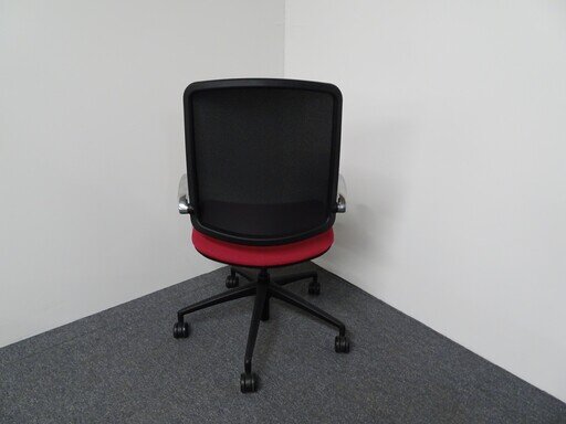Boss Design Trinetic Task Chair in Black and Pink