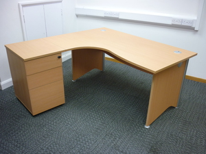 additional images for Buronomic 1600w x1100d mm beech radial desk