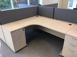 1600mm wide grey Connect desk mounted screens